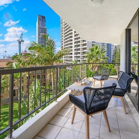 Genesis Apartments By Gold Coast Premium Exterior photo