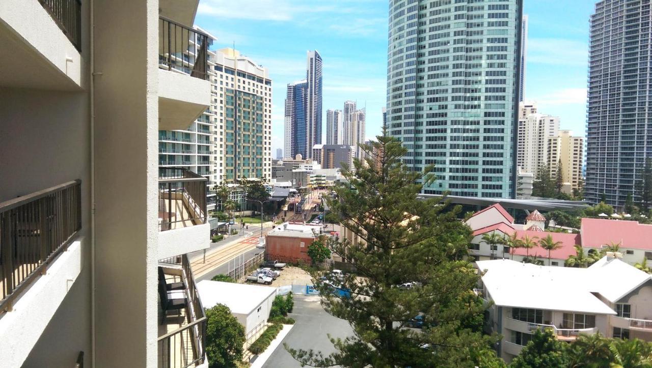 Genesis Apartments By Gold Coast Premium Exterior photo