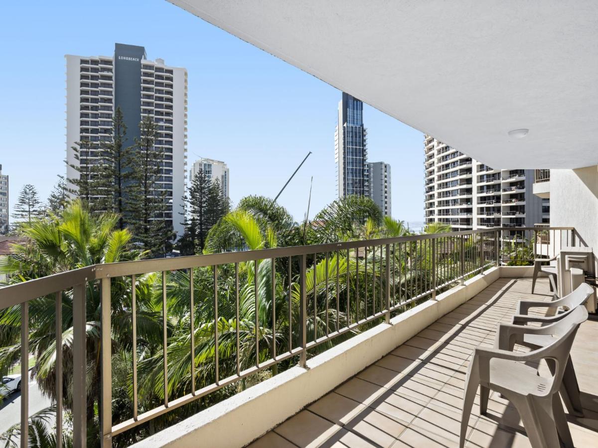 Genesis Apartments By Gold Coast Premium Exterior photo